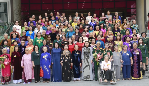 Trung ương Hội LHPN Việt Nam gặp mặt tri ân 103 nữ đại biểu có công với cách mạng 